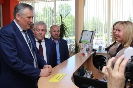 Мфц кировск ленинградская