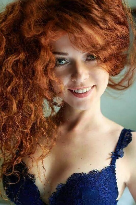 Рыжие девушки. Алекс смит рыжеволосая. Hot ginger. Kacy hill актриса. Натуральные рыжие девушки.