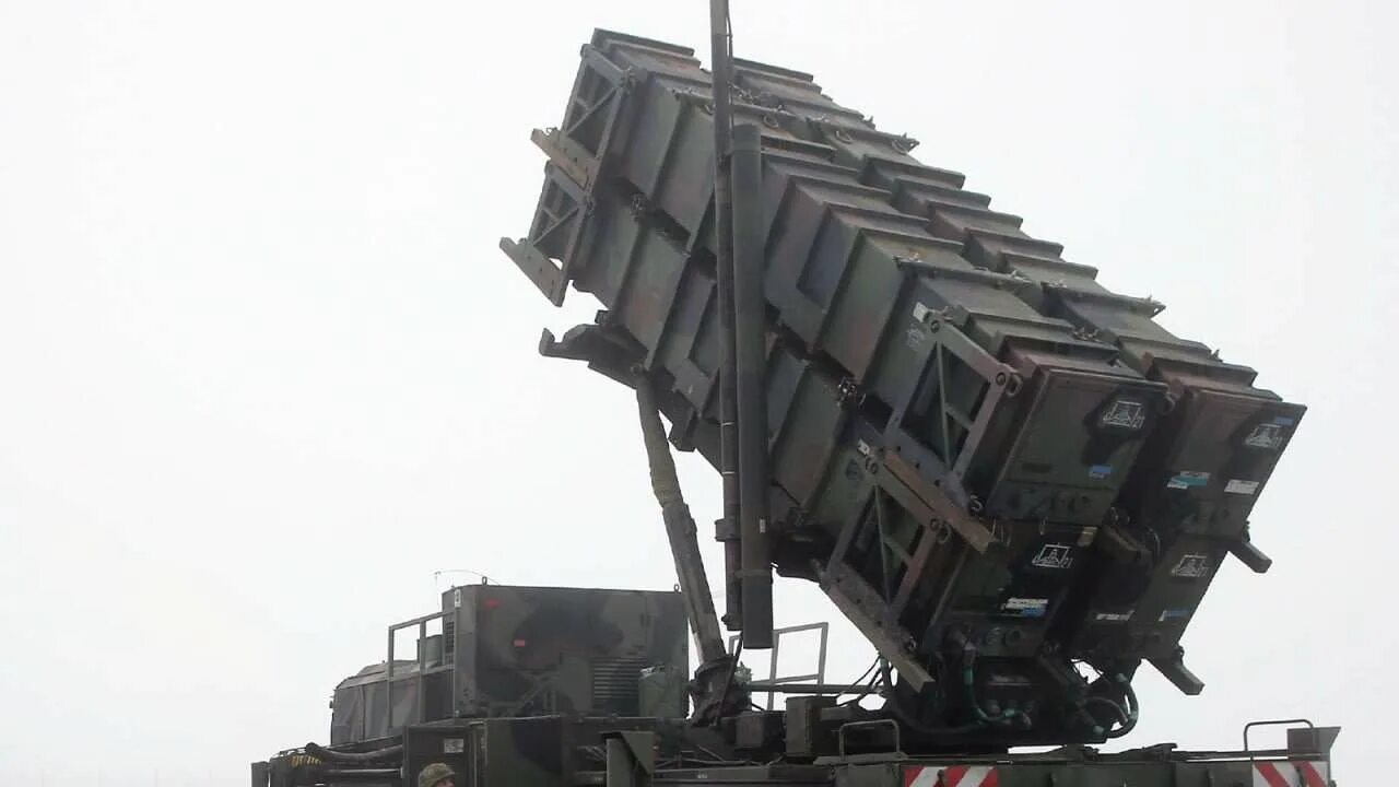 Сколько патриотов передали. Patriot mim-104e. Комплекс Пэтриот США. Patriot американский противоракетный комплекс. Пэтриот зенитный ракетный комплекс.