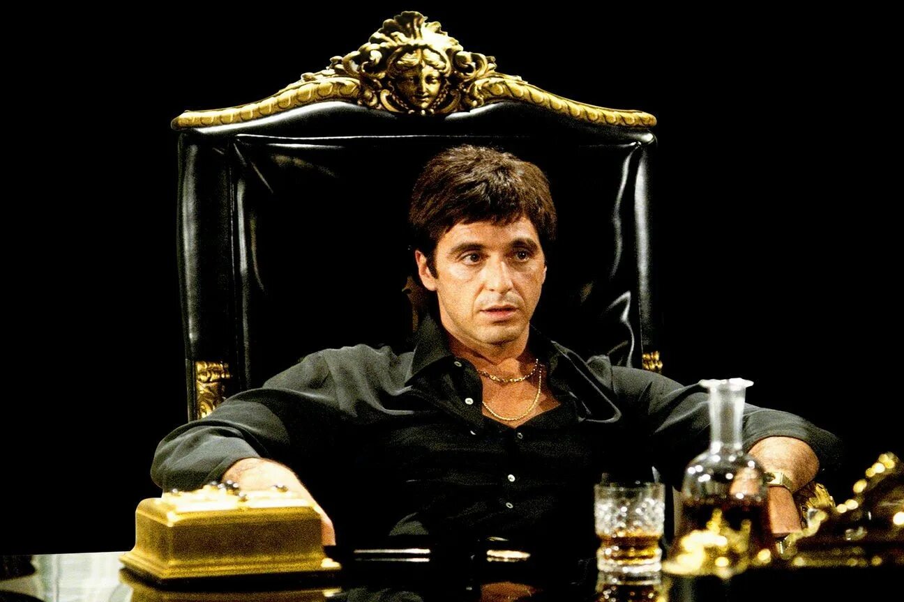 Аль Пачино 1983. Аль Пачино Scarface. Крестный отец Аль Пачино Тони Монтана.