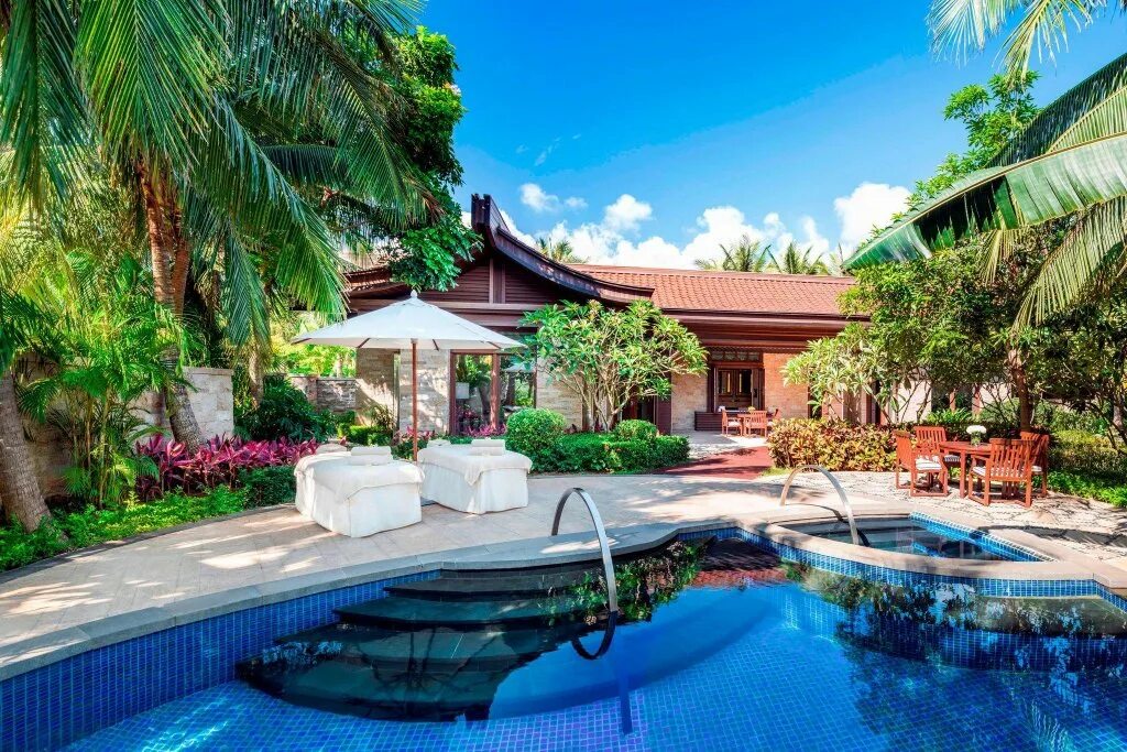 Regis sanya yalong bay resort. Санья китай отели 5 звезд. St regis хайнань. Regis sanya yalong bay resort китай хайнань. St regis sanya.