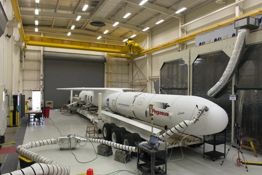 Воздушный старт. Pegasus XL Rocket. Pegasus XL ракета-носитель. Пегас (космический аппарат).