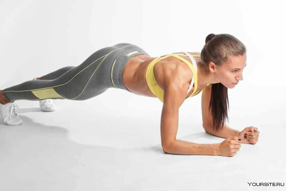 Упражнение отжимание от стула. Стретчинг упражнения стоя. Тяга гантелей в наклоне техника. Тяга гант в наклоне. Планка на вытянутых руках.
