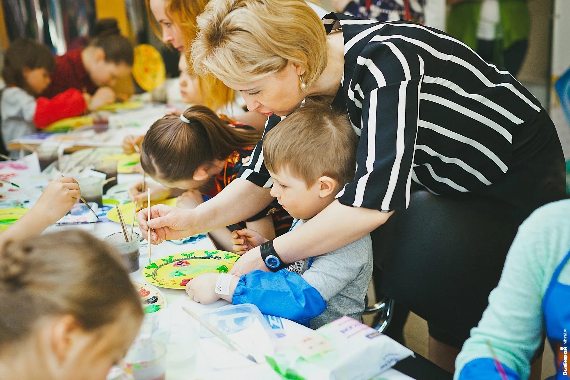 Форуму 7 лет. 7 лет надпись. Форуму 7 лет. Открытка 7 лет. С днем рождения компании 7 лет.