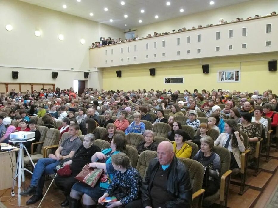 ДК Усмань. ДК новая Усмань. Усманский дом культуры. Дворец культуры новая Усмань.