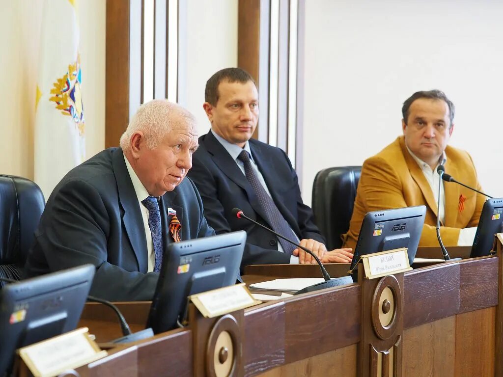 Арутюнов павел альбертович ленэнерго. Депутат чернецов. Депутат чернецов. Богданов иван васильевич ставрополь. Депутат чернецов.