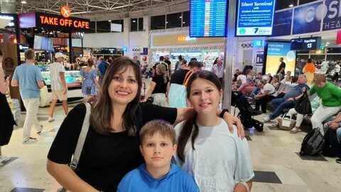 Россиянка родила в аэропорту антальи