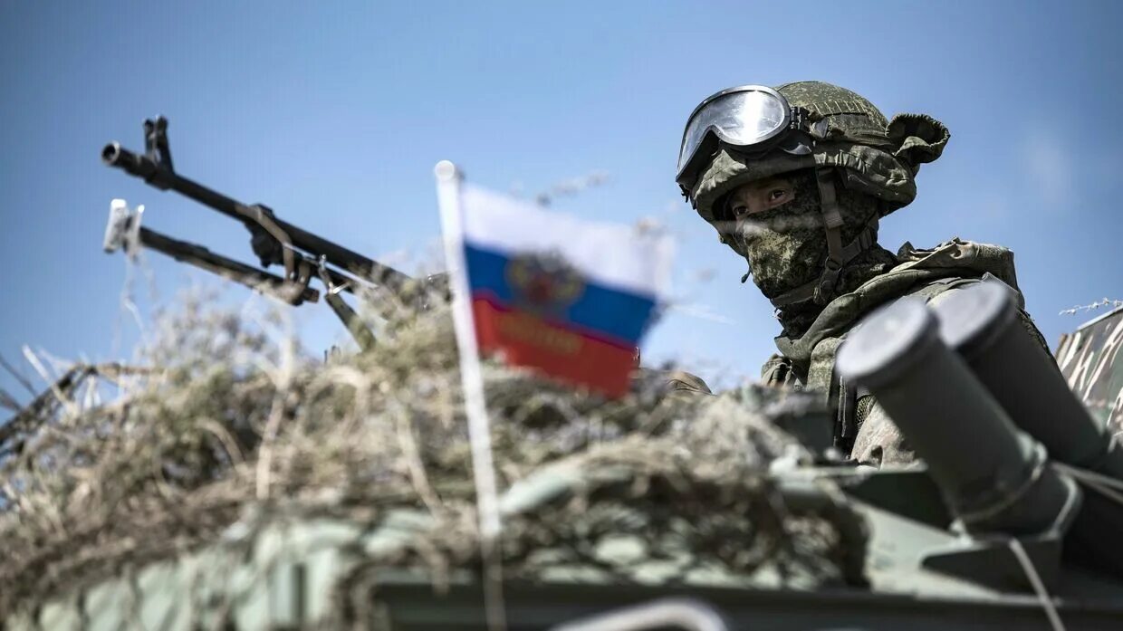 Франция ведет войска на украину. Российские военные. Российские войска. Российский солдат. Солдат Российской армии.