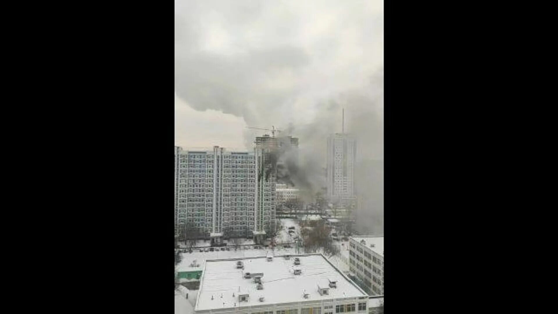 Пожар в москве очаково-матвеевское. Пожар в многоэтажном доме. Что горело на западе москвы сегодня. Горящий многоэтажный дом. Что горело на западе москвы сегодня.