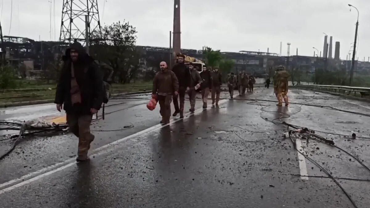 Штурм азовсталь мариуполь. Азовсталь боевики. Азовсталь боевики. Разрушенный завод азовсталь. Азовсталь боевики.