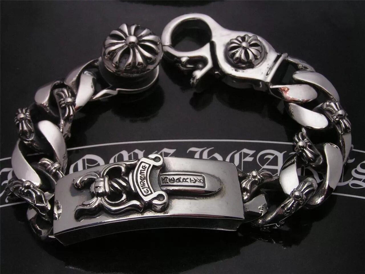Тебе нужен хром хартс на запястье. Rolex на браслете chrome hearts. браслет хром хартс. браслет хром хартс серебро. chrome hearts браслеты мужские.