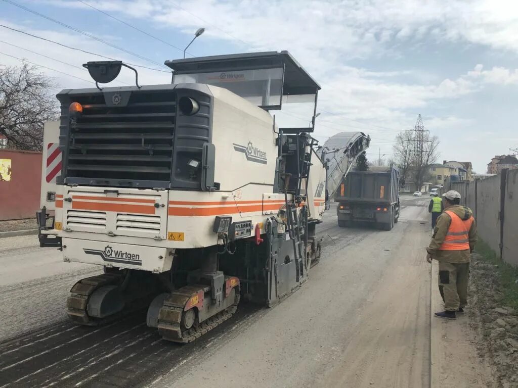 Ростовавтодор. ДРСУ-Дон Ростов-на-Дону. ДРСУ Ростов на Дону. РОСТОВАВТОДОР техника. РОСТОВАВТОДОР Азов.