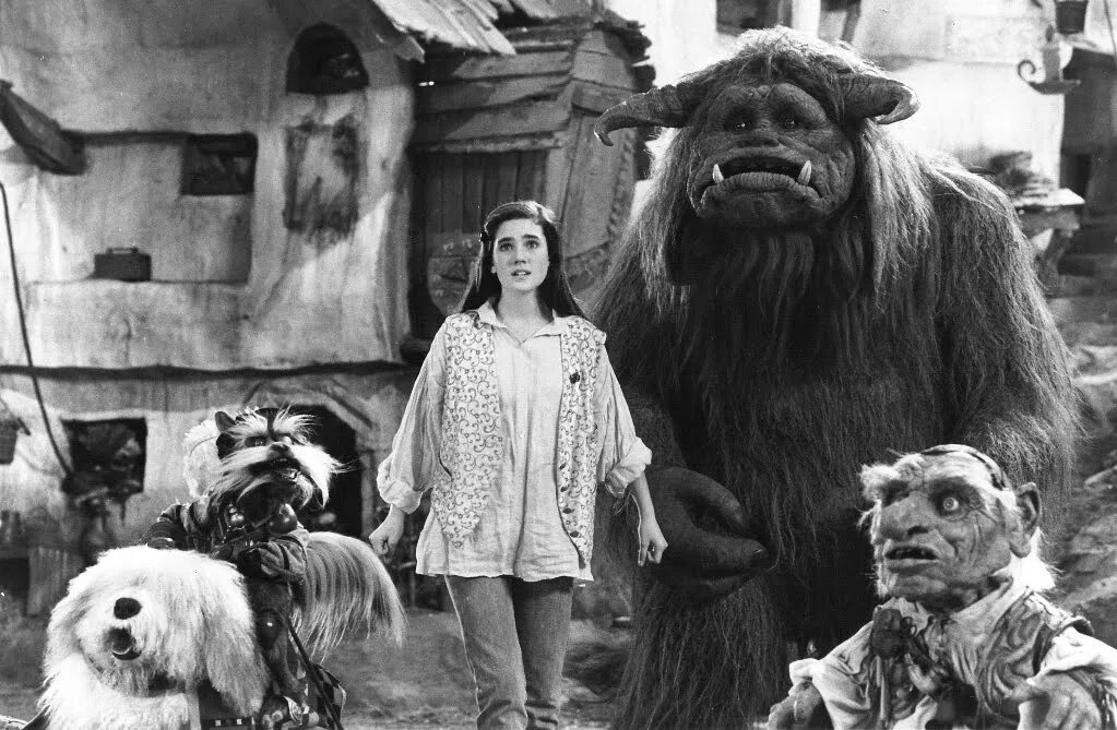Лабиринт кадры. Фильм лабиринт 1986 людо. “labyrinth” 1986 jennifer connelly. фильм лабиринт 1986 сэр дидимус. фильм лабиринт 1986 дженнифер.