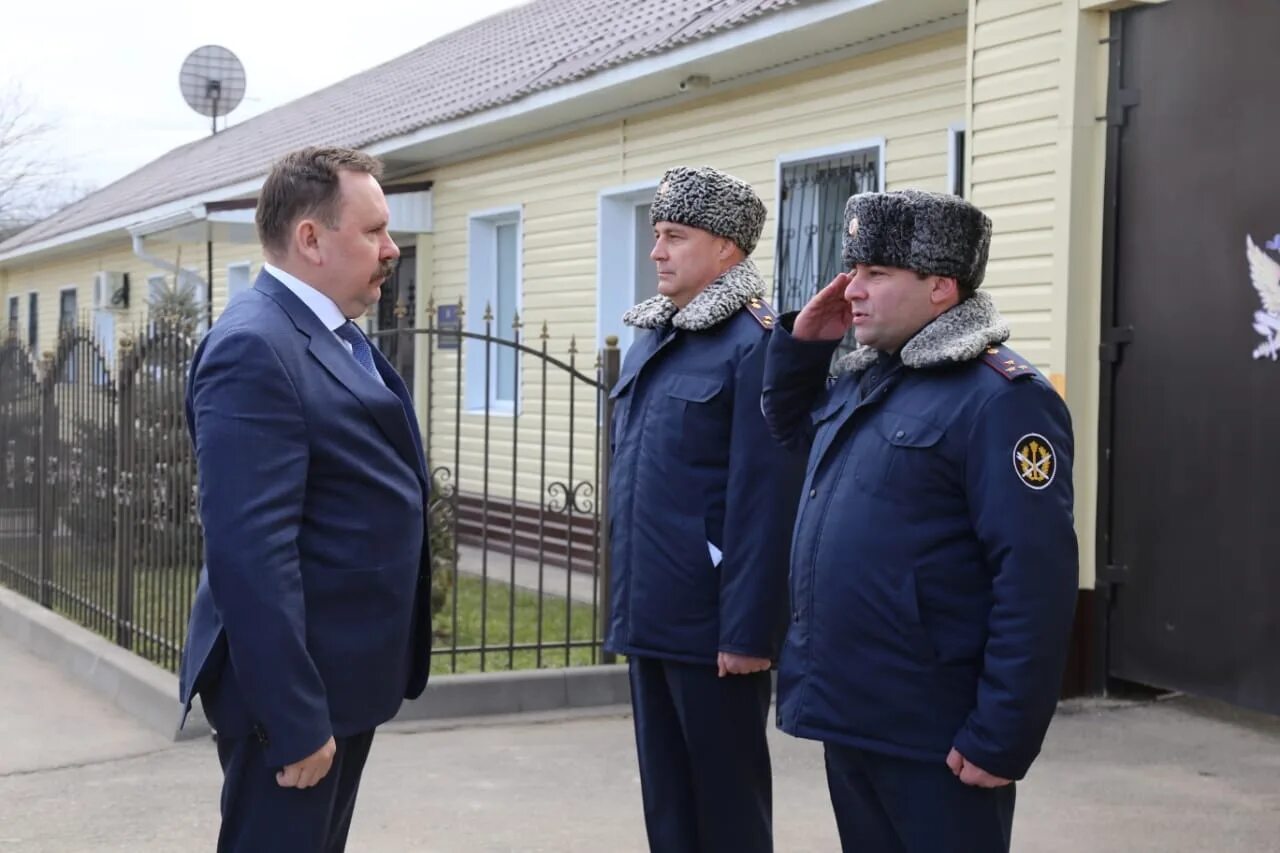 Олег бабенко фсин. Начальник уфсин ямало ненецкому. Руководитель уис. Генерал аркадий гостев. Начальник фсин россии.