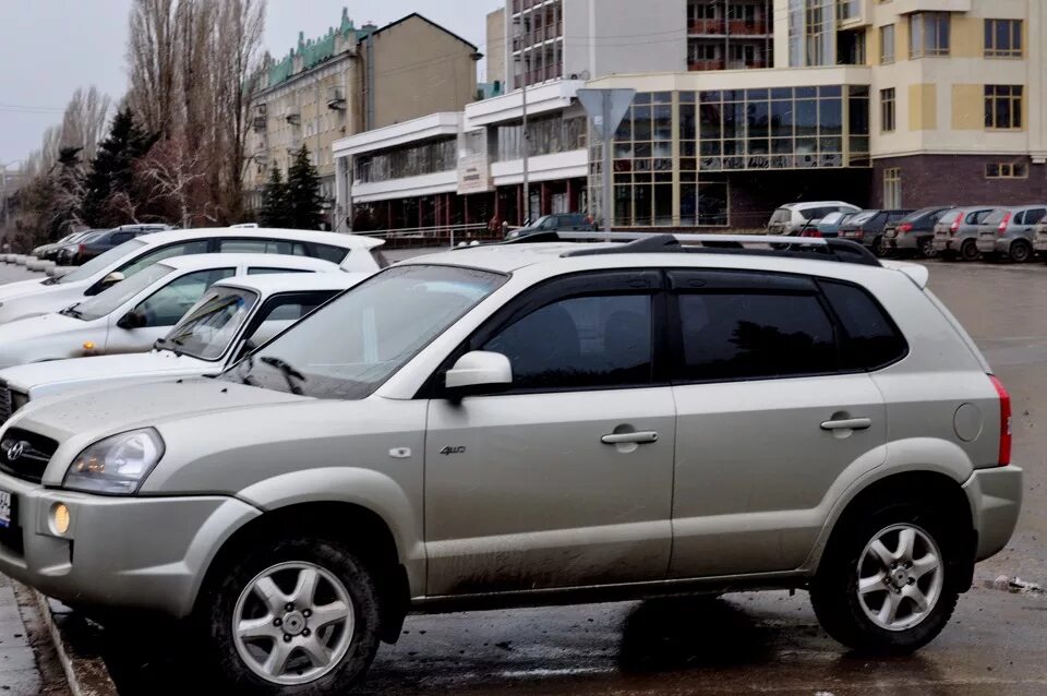 Хендай туссан 1 поколения купить. Хендай Туссан 2008. Хундай Туксон 1 поколения. Hyundai Tucson 2004. Hyundai Tucson 2007.