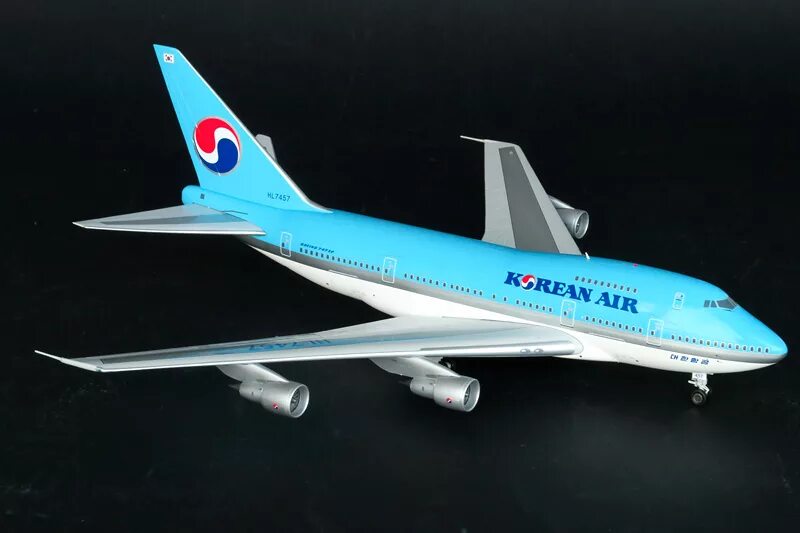 Модель 747. Модель боинг 747 сп. модель самолёта боинг 747 sp. телетрапы модель от jc wings 1:200. масштабные модели боинг 747.