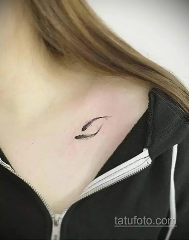 Небольшие тату для девушек. Маленькие сережки. Маленькая аккуратная. Серьги для женщин. Красивые дачные домики.