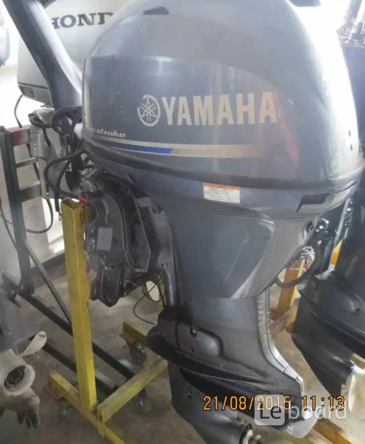 Музыкальный магазин владивосток. Yamaha f9. Ямаха fz 400 бензиновый фильтр. Ямаха т макс. Yamaxa швейная машинка ямаха с ножками.