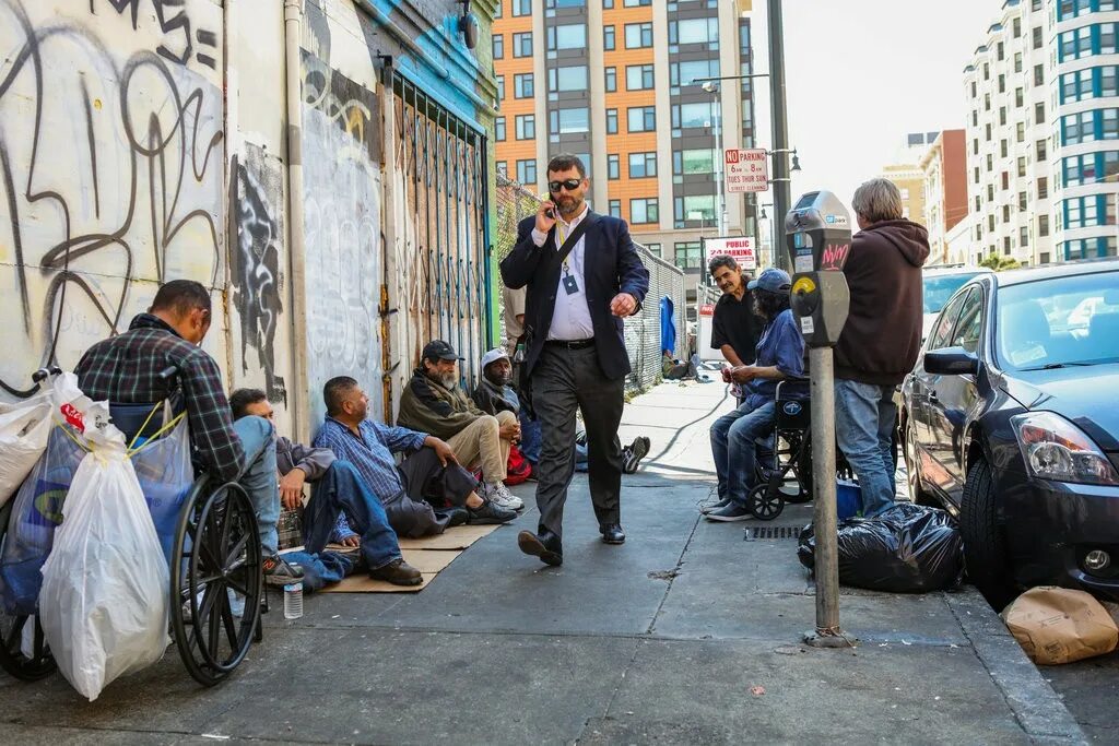 Не последние люди в городе. Бездомные в Нью-Йорке 2020. Нищие в Америке.