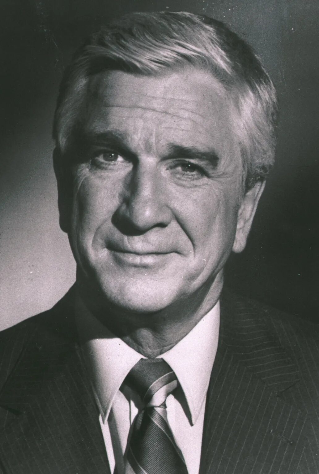 Гарри нильсон. Джек нельсон актер. Джеймс бонд арри нельсон. 1967 знаменитости года рождения. Лесли нильсен в молодости.