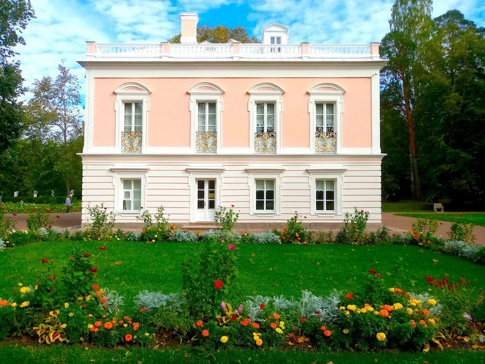 Ораниенбаум дворец петра. Дворец Петра III В Ораниенбауме. Дворец Петра 3 в Ломоносове. Дворец Петра 3 в Ораниенбауме внутри. Дворцово-парковый ансамбль Ораниенбаум, Ломоносов.