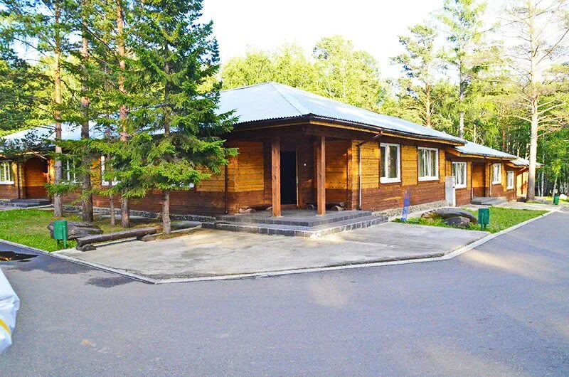 кемпинг елочка байкальский тракт. кемпинг отель ëлочка байкал. база отдыха елочка иркутск. отель ёлочка иркутск. кемпинг отель ёлочка байкальский тракт.