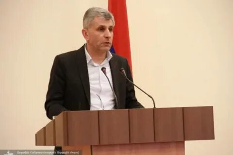 Избран председателем