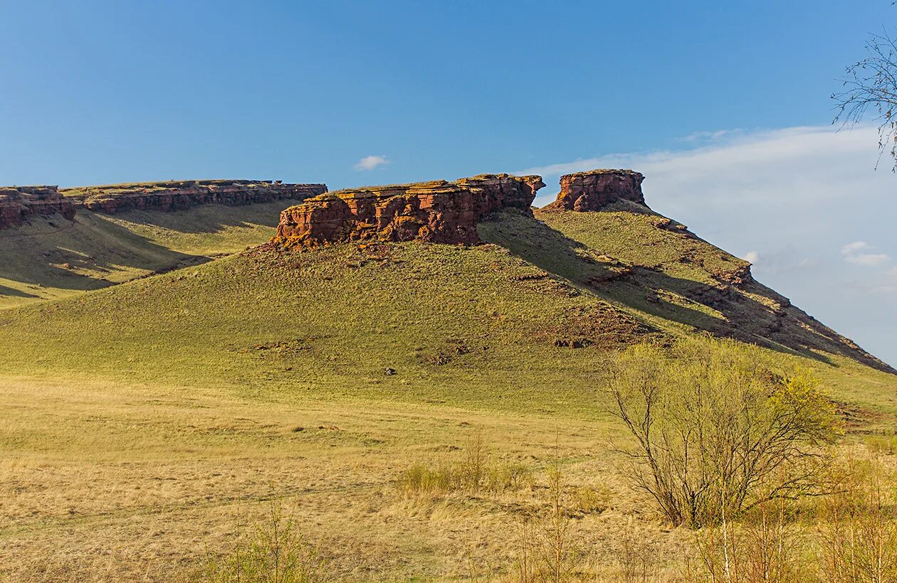 Горы сундуки хакасия. Сундуки хакасия черное озеро. Горы сундуки хакасия. Гряда чумтырг. Горы сундуки хакасия.