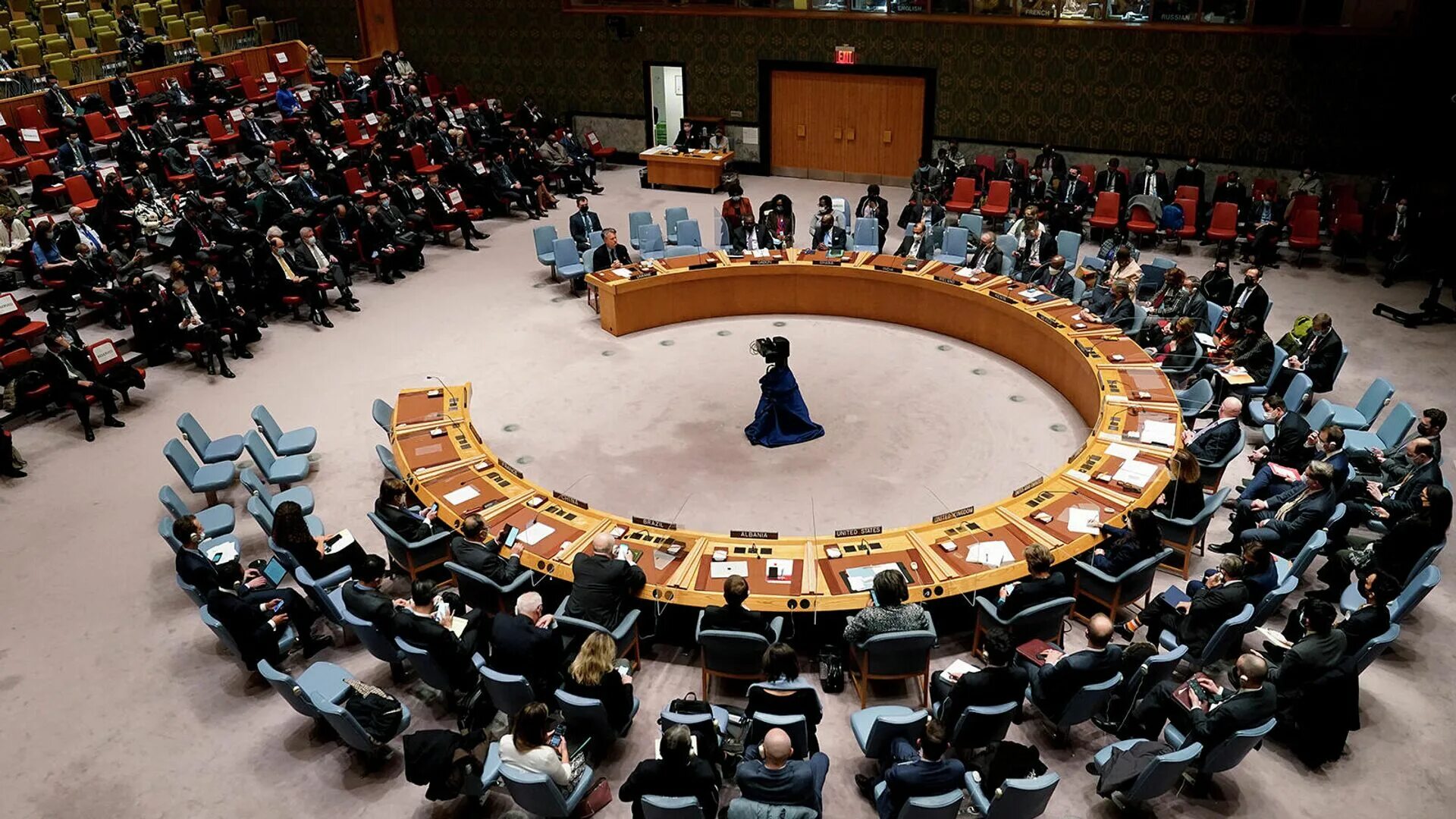 Оон 20 ноября 1989. Заседание Совбеза ООН 25.06.1950. Зал совета безопасности ООН. Совет безопасности ООН И Генеральная Ассамблея ООН. Зал Совбеза ООН.
