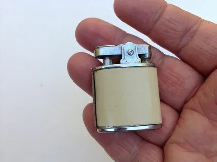Auto lighter