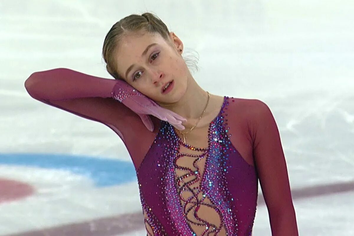 сколько лет алине горбачевой