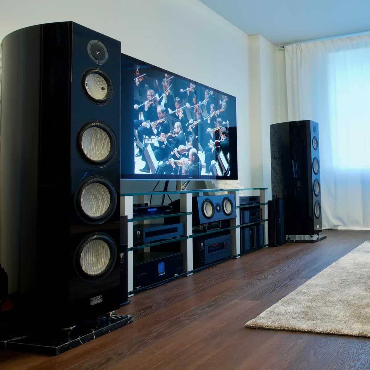 Hi fi speakers hi end. Мощная акустическая система. Акустические системы hi end. Акустика hi fi high end. Hi end 5.