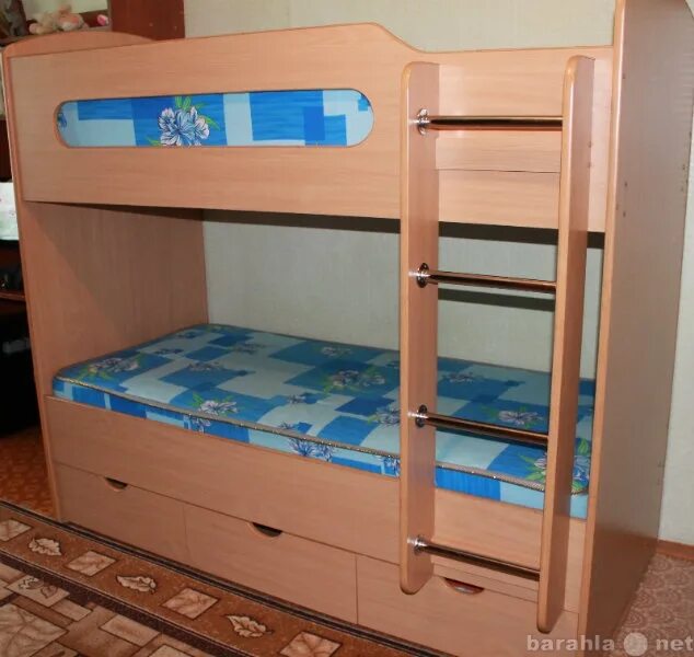 Кровать 2х ярусная дарси трия. Авито двухъярусная кровать. Кровать двухъярусная детская б/у. Карават двухяросни металлические бу. Двухъярусная кровать из массива бука.