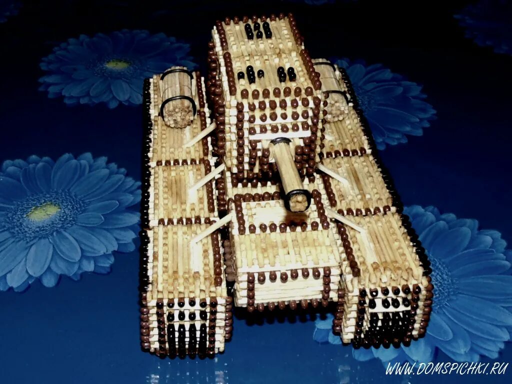 Как сделать 2 из спичек. Поделки из спичек своими руками пошаговая инструкция для начинающих. Поделки из спичек. Поделка танка. Поделки из спичек фото.