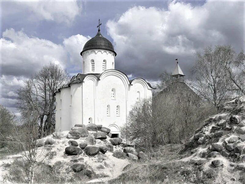 Где была церковь святого георгия. Георгиевская церковь (старая ладога). церковь св георгия в старой ладоге. церковь святого георгия в ладоге 12 век.