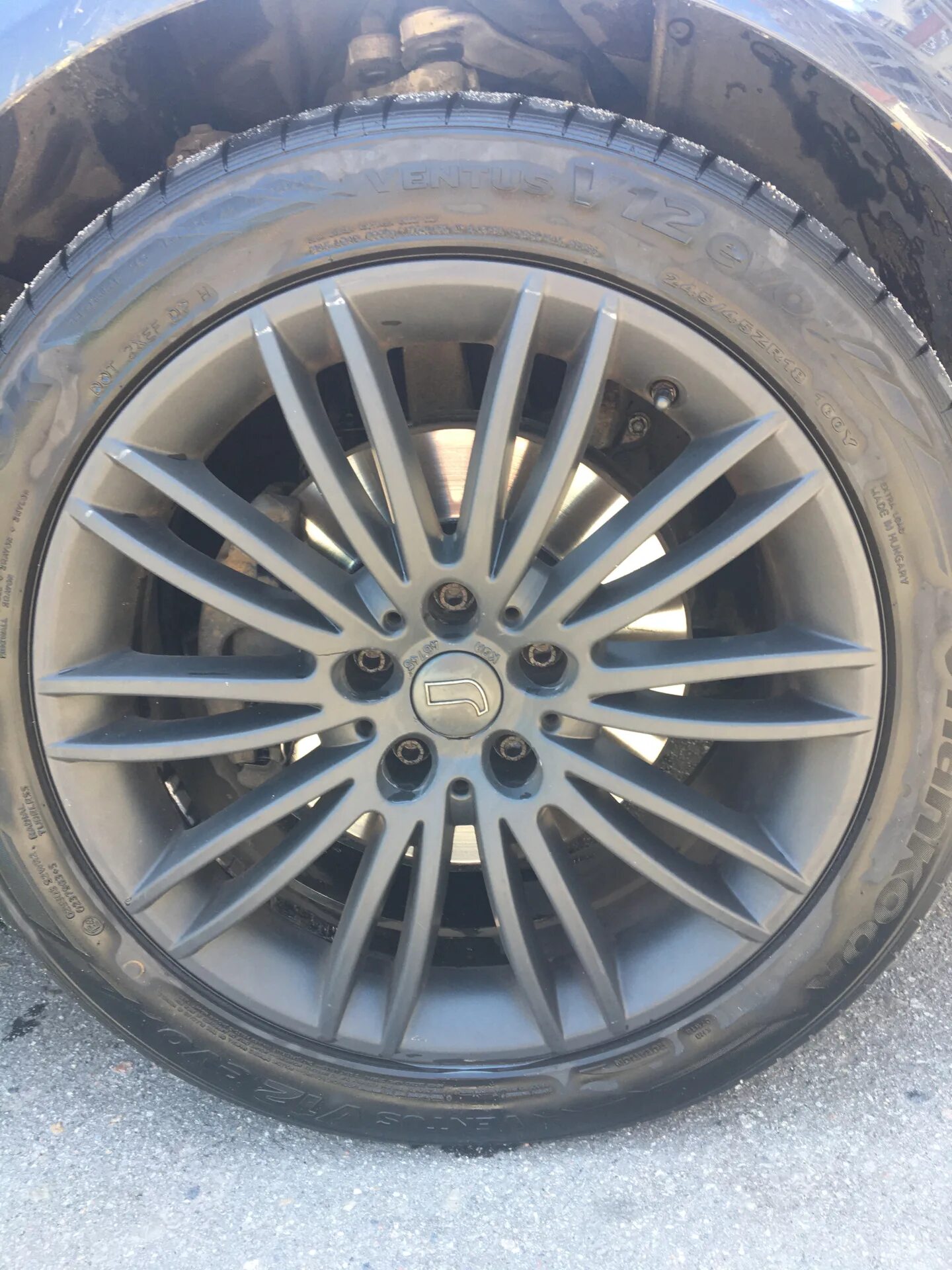 225 45 r17 7. 5 j резина. 5j. 7. Диски слик r17 на фокус.