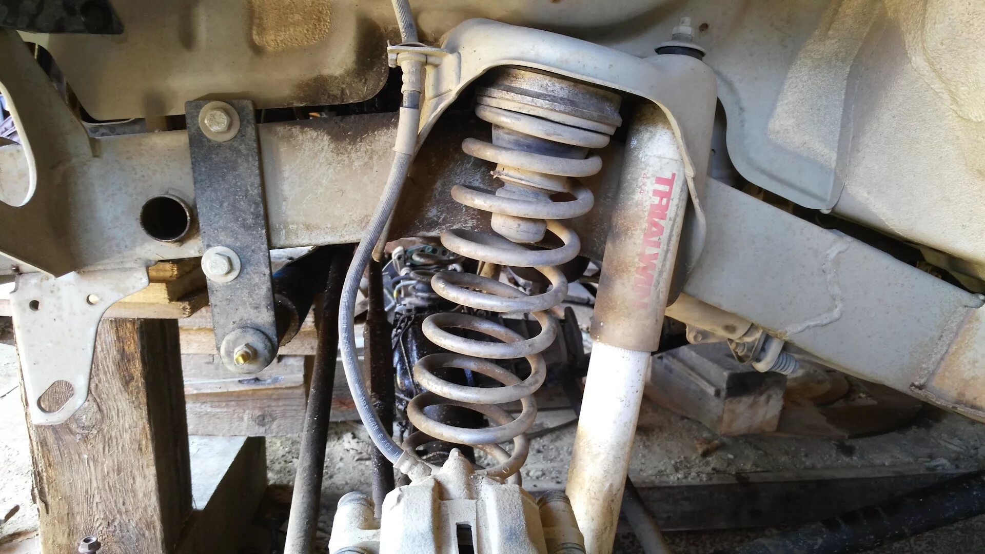 Проставки на сузуки джимни. Фольксваген подвеска фольксваген т4. Поворотный кулак фольксваген т3. Т 38 подняли со дна невы. Поднятый т 4.