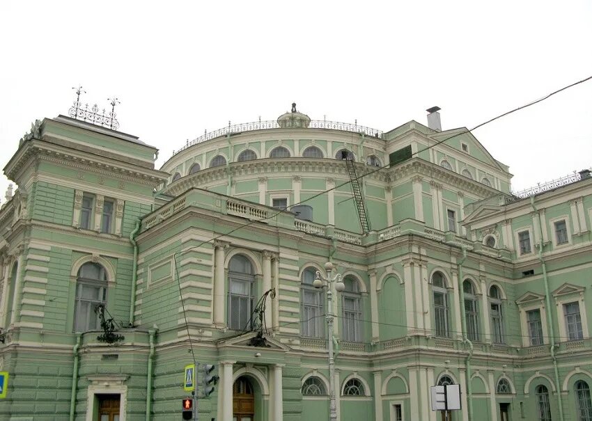 Мариинский театр 1. Мариинский театр санкт-петербург фасад. мариинский театр архитектура стиль. архитектор мариинского театра в санкт-петербурге. кавос мариинский театр.