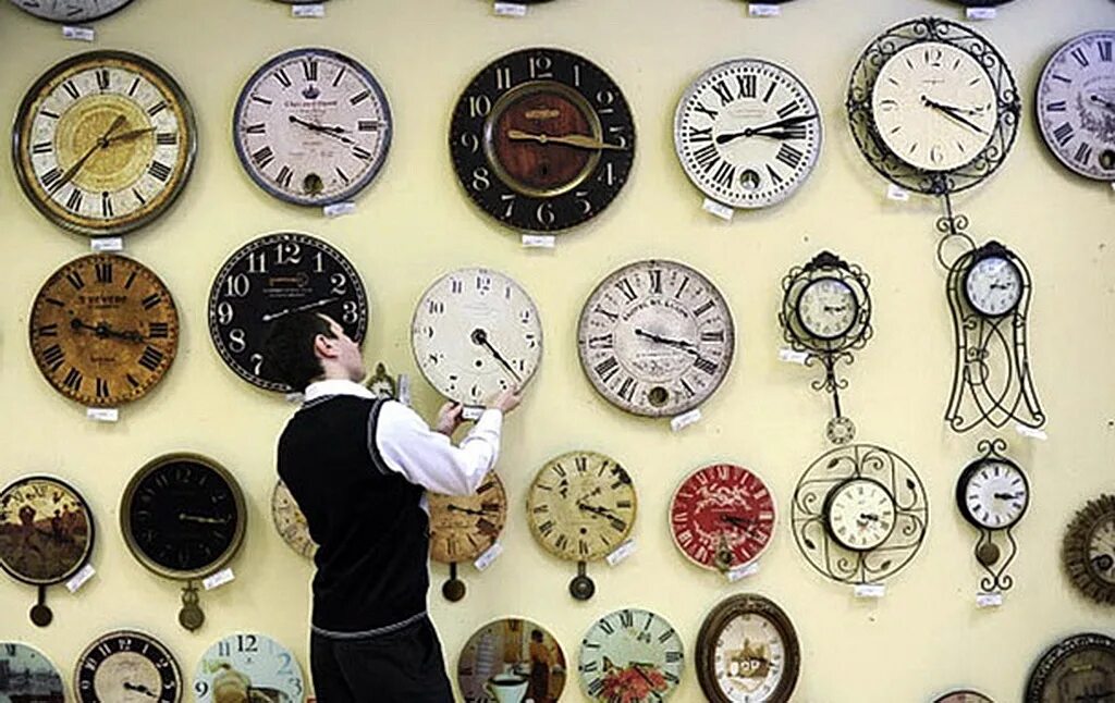 Различные часы. Много разных часов. Разные часы на одной картинке. Несколько часов на одной картинке. Часы сайт екатеринбург