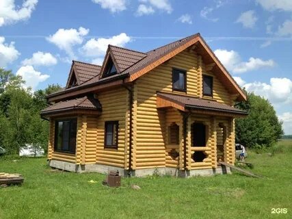 Бревенчатый дом снаружи