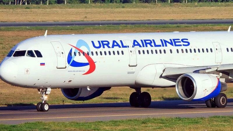 A321 ural airlines. Самолёт Airbus a321 Уральские авиалинии. Аэробус а321 Уральские авиалинии салон. Самолет Аэрбас 321 салон. Airbus a321 узкофюзеляжный.