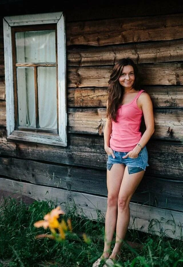 Юная сел. Сельские девушки. девушки в деревне. деревенские красотки. обычные деревенские девушки.