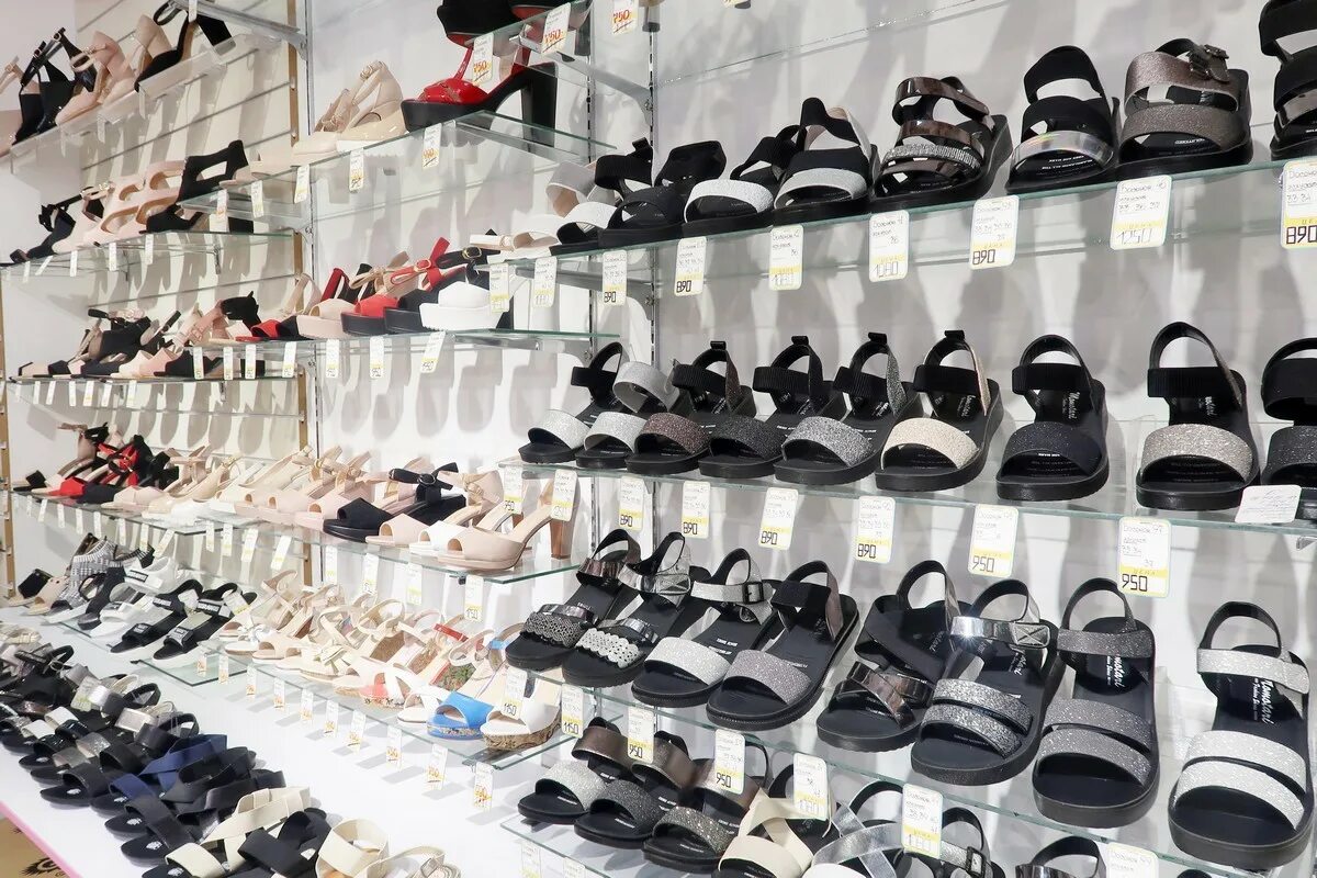 пара магазин каталог. чебоксары и яковлева 3 магазин обуви. магазин обуви в ростове. монро реклама обувь. магазин идеальная пара абакан.