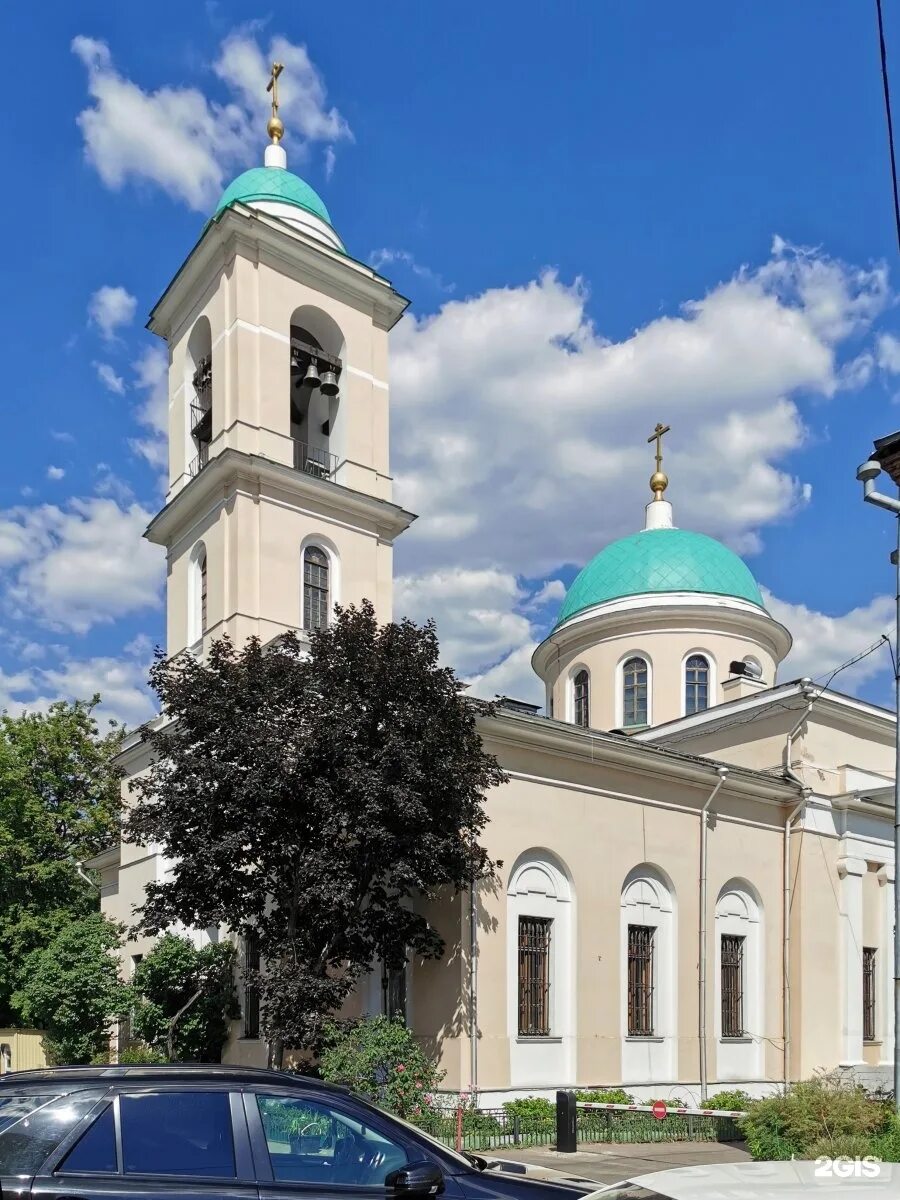 Храм вознесения словущего в даниловской слободе. Даниловская слобода храм воскресения словущего. Храм воскресения словущего в даниловской слободе купель. Храм словущего в даниловской. Даниловская слобода храм воскресения словущего.