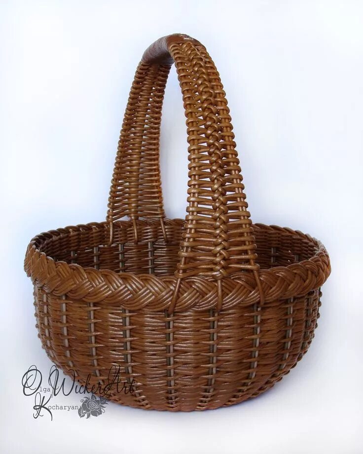Корзина из лозы с крышкой. Корзинка плетеная. Корзинка плетеная с ручкой. Плетёные корзины из лозы. Корзина плетеная круглая.