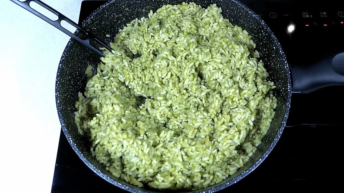 Arroz Verde Is the Ultimate Mexican Side Dish Recipe Green rice recipe, Mexican