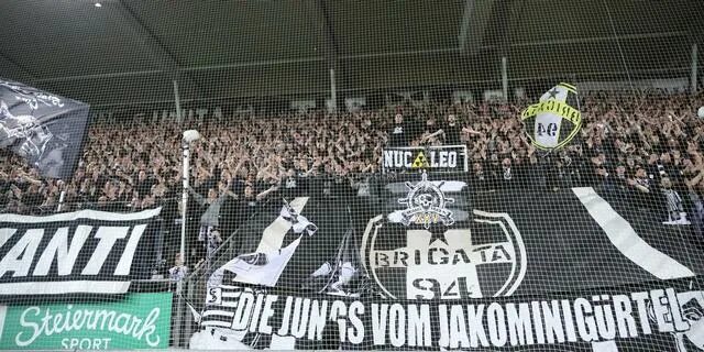 Стартовый состав. Чемпионат австрии по футболу. Локомотив аустрия. Ск штурм грац. Футбол бундеслига (австрия).