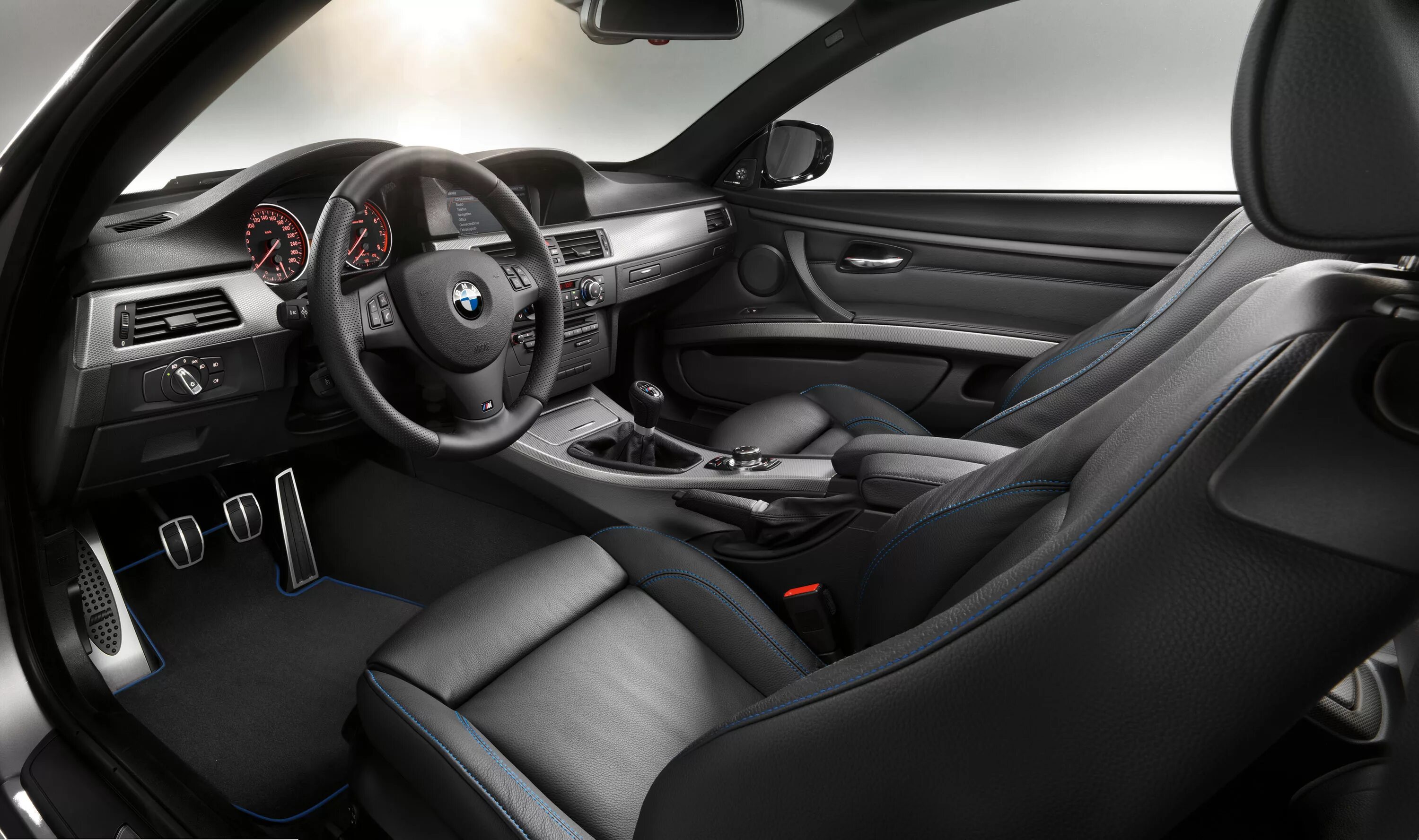 Bmw m sport pro. BMW m3 320i. BMW 320i m Sport. BMW 320i m Sport салон. BMW 325i салон.