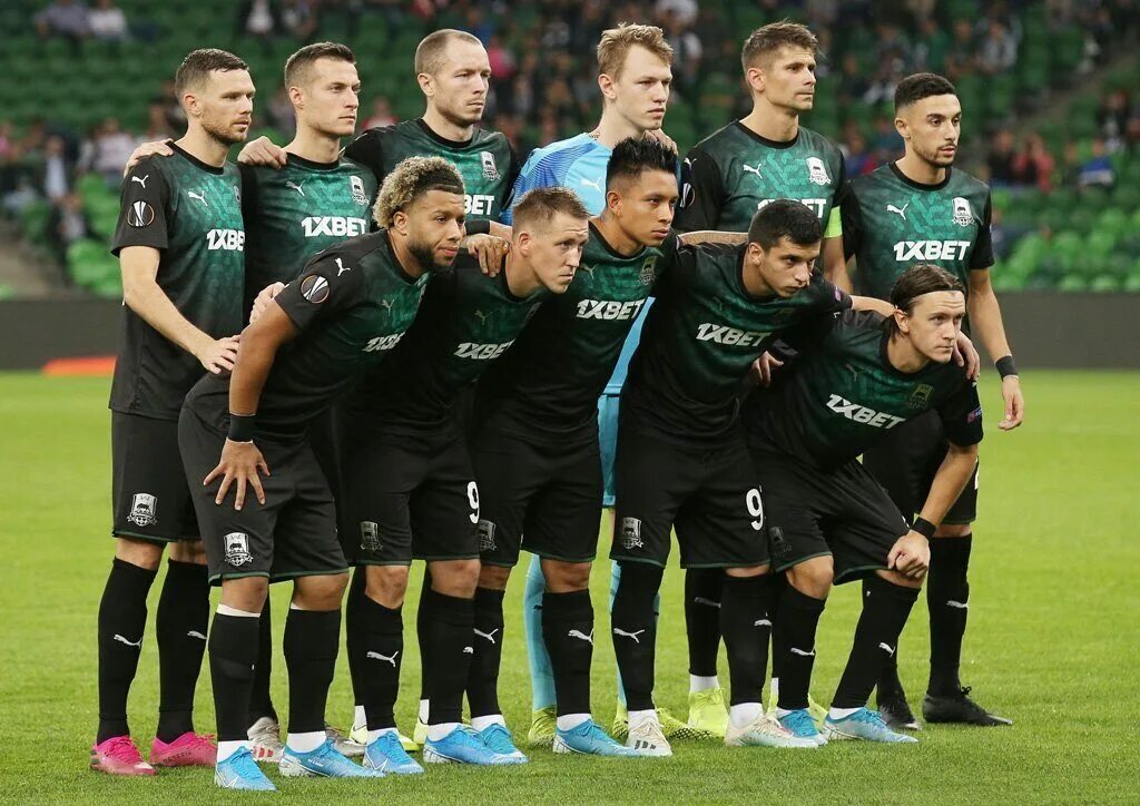 футбольная команда фк краснодар. футбольная команда атлетико мадрид 2023. футбольная команда спартак москва. игроки фк. игроки фк.