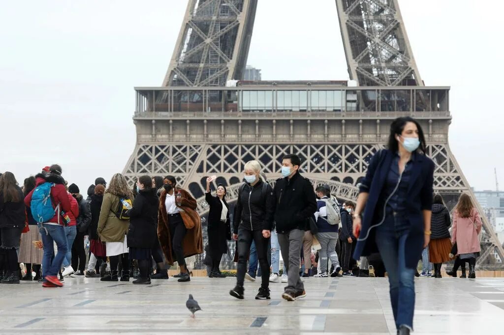 Китайские туристы во Франции. Франция коронавирус. Франция новости. Китайцы во Франции.